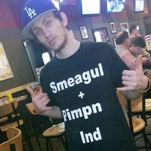 Meet your Posher, Max